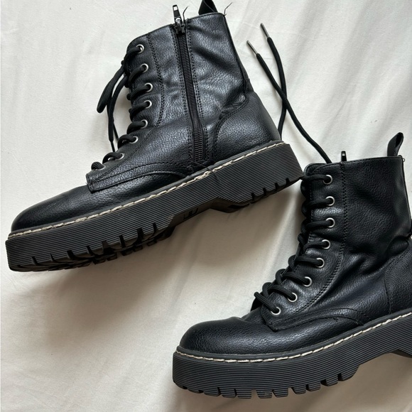 Sincerely Jules Black Moto Boots - Picture 4 of 6